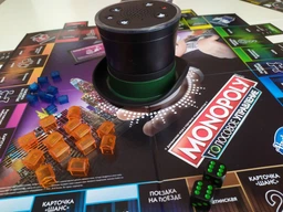 Настольная игра Hasbro Монополия: Голосовое управление (E4816) фото от покупателей 3
