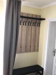 Вешалка настенная Fenster Прага Чёрная ДСП дуб сонома фото от покупателей 5