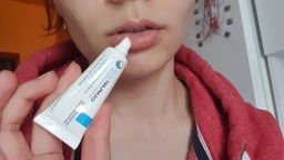 Бальзам для губ La Roche-Posay Cicaplast восстанавливающий для детей и взрослых 7.5 мл (30106659) фото от покупателей 3