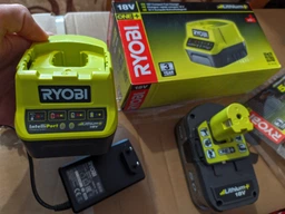 Набір акумулятора та зарядного пристрою Ryobi ONE+ RC18120-150 18В 1х5А·год ЗП 2А (5133003366) фото от покупателей 2