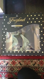 Вино игристое Freixenet Cava Cordon Negro белое брют 0.75 л 11.5% 2 шт + 2 бокала (8410036029968) фото от покупателей 1