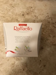 Цукерки Raffaello 150 г (8000500023976) фото від покупців 10