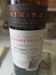 Вино Mimino Алазанская долина красное полусладкое 11-12% 0.75 л (4860013081467)