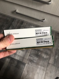 Модуль пам'яті для комп'ютера eXceleram DDR3 4GB 1600 MHz Heatsink: white Sark (E30300A)