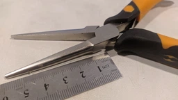 Длинногубцы Truper прямые удлиненные Mini 150 мм (PM-PA4)
