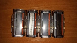 Сменные картриджи для бритья (лезвия) мужские BIC Flex 5 Hybrid 4 шт (3086123644885) фото от покупателей 4