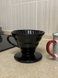 Пуровер BlackBrew V60 02 чорний керамічний для заварювання кави на 1-4 чашки