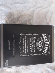 Теннесси Виски Jack Daniel's 0.7 л 40% в металлической коробке с 2-мя бокалами (5099873045855) фото от покупателей 15