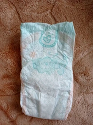 Підгузки Pampers Sleep & Play Розмір 3 (Midi) 6-10 кг 58 шт (4015400224211) фото від покупців 10