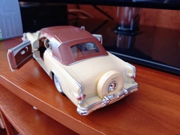 Модель автомобіля: Packard 1:24 Welly (24016H-W/BEIGE) бежевий