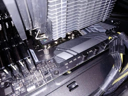 Материнская плата Asus ROG Strix X570-F Gaming (sAM4, AMD X570, PCI-Ex16) фото от покупателей 5