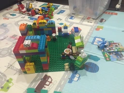 Конструктор LEGO DUPLO Большая зеленая строительная пластина (38х38) 1 деталь (2304) фото от покупателей 4
