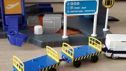 Игровой набор Majorette Аэропорт Креатикс с 5 машинками (2050018) фото від покупців 1