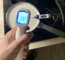 Безконтактний інфрачервоний термометр B.Well WF-4000 фото від покупців 10