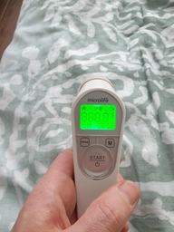 Безконтактний інфрачервоний термометр MICROLIFE NC 200 фото від покупців 5