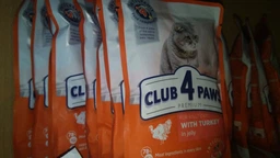 Вологий корм для дорослих кішок Club 4 Paws (Полуб 4 Лапи) у желе з індичкою 100 г фото від покупців 10