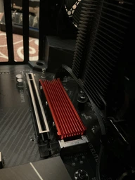Радіатор Ewell для M. 2 NVMe SSD, red (EW328) фото від покупців 19