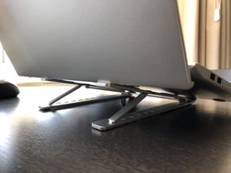 Підставка під ноутбук універсальна, а також для MacBook Air Pro HQ-Tech HQ-CP-AIR, алюміній, складна фото від покупців 2