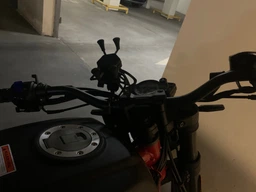Держатель для мотоцикла Motorace крепление телефона на руль зеркало мопеда c USB зарядкой на 2А