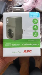 Сетевой фильтр APC Essential SurgeArrest 1 розетка Black (PM1WB-RS) фото от покупателей 11