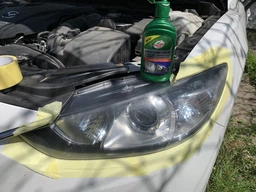 Поліроль-реставратор для фар 2 в 1 Turtle Wax Headlight Restorer 300 мл (5010322531682)