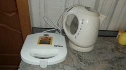 Вафельниця ROTEX RSM120-W