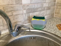 Диспенсер дозатор для миючого засобу з губкою Soap Pump натискний диспенсер для миючого сірий фото від покупців 1