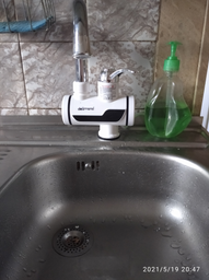 Проточный водонагреватель с индикацией нагрева кран электрический с Led дисплеем BRS White фото от покупателей 14