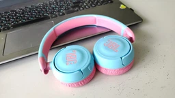 Навушники JBL JR 310 BT Blue (JBLJR310BTBLU) фото від покупців 13