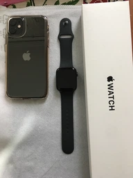 Смарт-часы Apple Watch SE GPS 44mm Space Grey Aluminium Case with Black Sport Band (MYDT2UL/A) фото от покупателей 7
