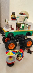 Конструктор LEGO Creator Грузовик «Монстрбургер» 499 деталей (31104) фото от покупателей 4