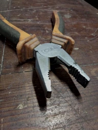 Набір інструментів та торцевих головок 1/4", 1/2" CrV 77 елементів Neo Tools 08-915 фото от покупателей 1