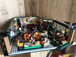 Lego Ideas Друзі Центральний парк Кафе Друзів 21319 фото від покупців 3