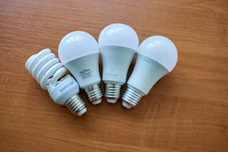 Лампа светодиодная Maxus А60 12W 4100K E27 220V (1-LED-778) фото от покупателей 6