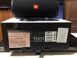Акустическая система JBL Charge 4 Ocean Blue (JBLCHARGE4BLU) фото от покупателей 5