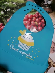 Слюнявчик силиконовый Canpol Babies с кармашком 28х23 см (74/020 Розовый) фото от покупателей 4