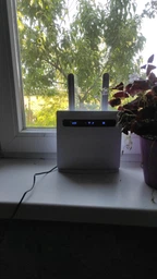 Стационарный роутер маршрутизатор STRONG 4G ROUTER 300 LTE фото от покупателей 11