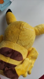 М'яка іграшка Maktoys Покемон Пікачу 22 см (256)