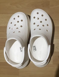 Женские кроксы Crocs Jibbitz Classic Bae Clog W 206302-100 37-38 (M5/W7) 23 см White (2000000000198_191448510982) фото от покупателей 19