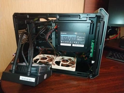 Материнская плата MSI MEG Z490I Unify (s1200, Intel Z490, PCI-Ex16) фото от покупателей 1