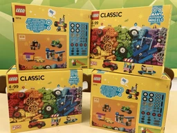 Конструктор LEGO Classic Кубики и колеса 442 детали (10715) фото от покупателей 9