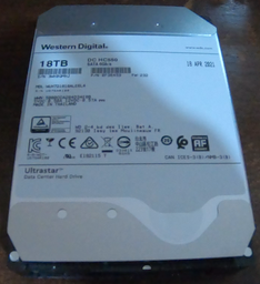 Жорсткий диск Western Digital Ultrastar DC HC550 18TB 7200rpm 512MB WUH721818ALE6L4_0F38459 3.5 SATA III фото від покупців 10