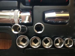 Набір інструменту Intertool 1/4" x 1/2" 110 од. Storm (ET-8110)