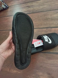 Жіночі шльопанці для пляжу Nike W Victori One Nn Slide CN9677-004 36.5 (6) 23 см Чорні (194497883601) фото від покупців 2