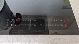 Варочная поверхность индукционная ELECTROLUX IPE6453KF фото от покупателей 2