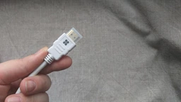 Переходник Promate ProLink-H2V HDMI-VGA White (prolink-h2v.white) фото от покупателей 4