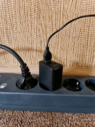 Мережевий зарядний пристрій Promate BiPlug 12 Вт 2 USB Black (biplug.black) фото від покупців 17