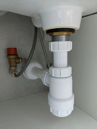 Сифон пластиковый для раковины/биде McALPINE без слива 1 1/4x32 низкий (5036484500113) фото от покупателей 1