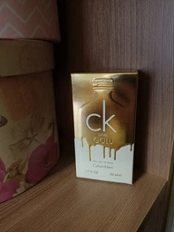 Туалетная вода унисекс Calvin Klein Ck One Gold 200 мл (3614222155409) фото от покупателей 1