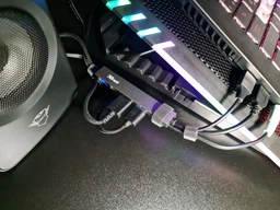 USB-хаб Halyx Aluminium 4-Port Mini USB Hub (tr23786) фото від покупців 2